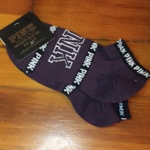 COPY - VS pink ankle socks